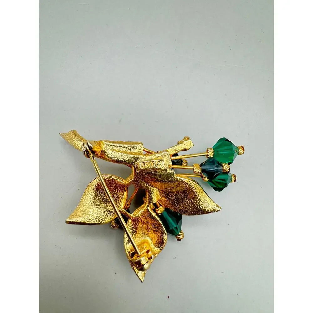 Vintage ART Emerald Color Crystal Gold Tone Floral Brooch